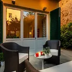 In With Private Garden Διαμέρισμα *