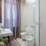 Διαμέρισμα In With Private Garden Λούκα