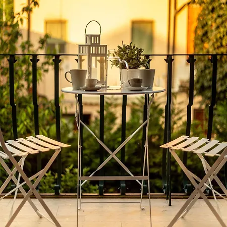 Διαμέρισμα In With Private Garden Λούκα