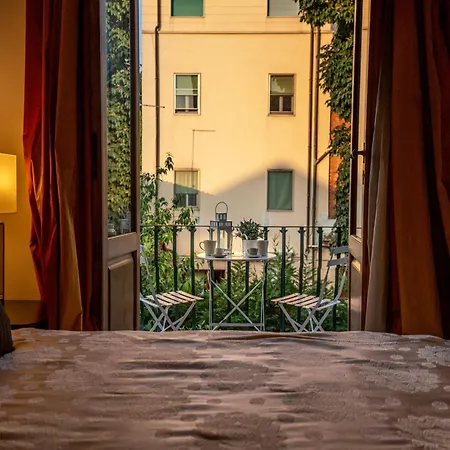 In With Private Garden Διαμέρισμα