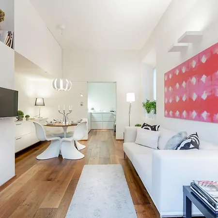 Apartmán In With Private Garden *