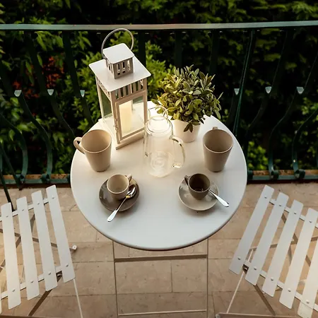 In With Private Garden *